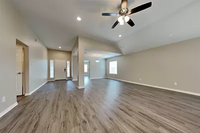 10218 Black Forest Court, Conroe, TX 77385 - Photo 3