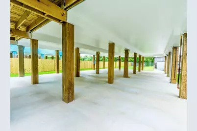 4620 North Railroad Avenue, Hitchcock, TX 77563 - Photo 5