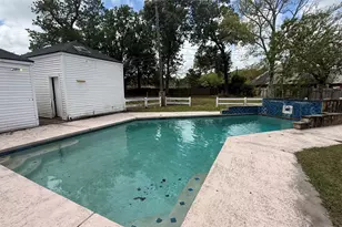 4409 Hillbrook Dr, Orange, TX 77632 - Photo 9