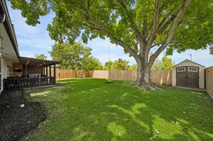 11103 Sageburrow Dr, Houston, TX 77089 - Photo 33