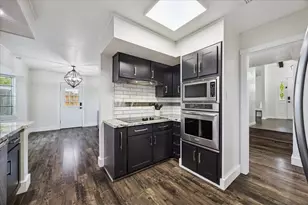 11103 Sageburrow Dr, Houston, TX 77089 - Photo 13
