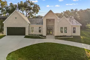 1511 Greenbriar Dr, Huntsville, TX 77340 - Photo 3