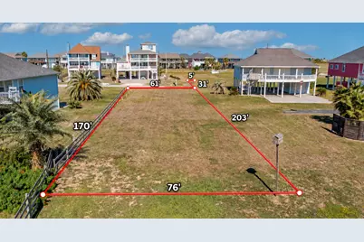 2292 Martinique, Crystal Beach, TX 77650 - Photo 5