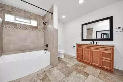 1108 Wakefield Drive, Houston, TX 77018 - Photo 15