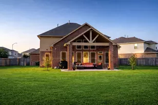 8606 Morning Dove Ln, Baytown, TX 77521 - Photo 3