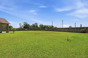 8606 Morning Dove Ln, Baytown, TX 77521 - Photo 31