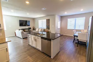 2221 Middle Rdg Dr, Conroe, TX 77301 - Photo 13