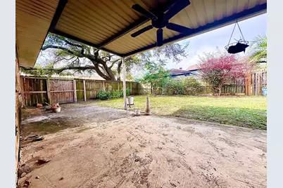 10303 Sageplum Drive, Houston, TX 77089 - Photo 15