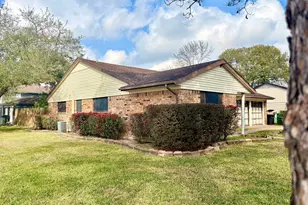 10303 Sageplum Dr, Houston, TX 77089 - Photo 3