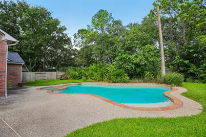 8607 Village Terrace, Houston, TX 77040 - Photo 43
