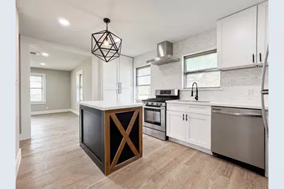 2108 Ontario Street, Baytown, TX 77520 - Photo 5