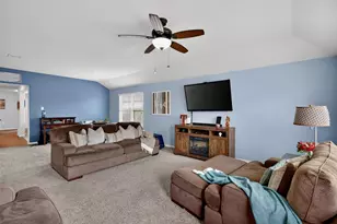 19 Rodeo Bend Dr, Manvel, TX 77578 - Photo 13
