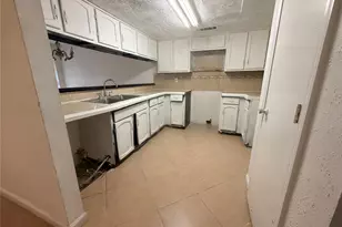 12246 Wild Pine Dr, Houston, TX 77039 - Photo 17