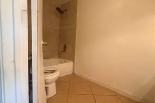 12246 Wild Pine Dr, Houston, TX 77039 - Photo 7