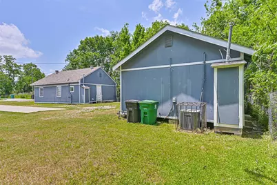 9839 Racine Street #1/2, Houston, TX 77029 - Photo 9