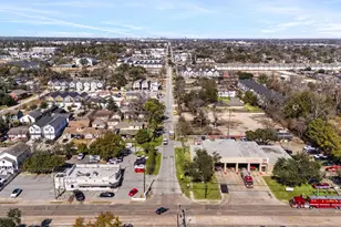 104 E 44th St, Houston, TX 77018 - Photo 13