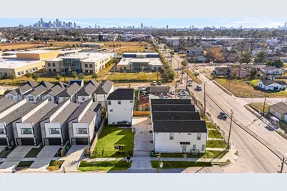 104 E 44th Street, Houston, TX 77018 - Photo 7