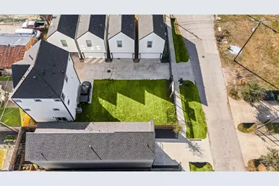 104 E 44th Street, Houston, TX 77018 - Photo 3