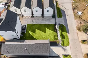 104 E 44th St, Houston, TX 77018 - Photo 3