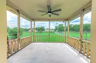 2295 County Rd 145, Alvin, TX 77511 - Photo 11
