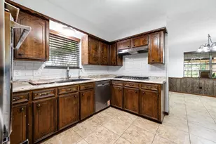 2295 County Rd 145, Alvin, TX 77511 - Photo 15