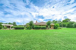 2295 County Rd 145, Alvin, TX 77511 - Photo 39