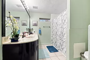 315 Stonehenge Ln, Houston, TX 77015 - Photo 17