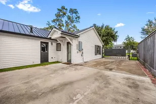 1054 Gardenia Dr, Houston, TX 77018 - Photo 39