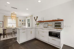 1054 Gardenia Dr, Houston, TX 77018 - Photo 9