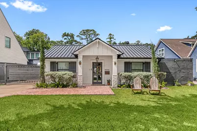1054 Gardenia Drive, Houston, TX 77018 - Photo 1