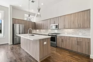1004 California St, Houston, TX 77006 - Photo 5