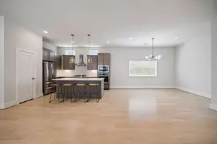 834 Fisher St, Houston, TX 77018 - Photo 5