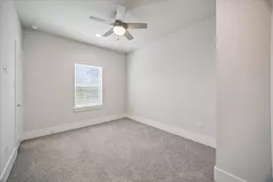 834 Fisher St, Houston, TX 77018 - Photo 25