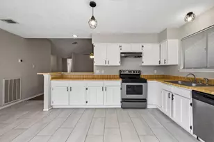 2311 Webster Ranch Rd, Friendswood, TX 77546 - Photo 9