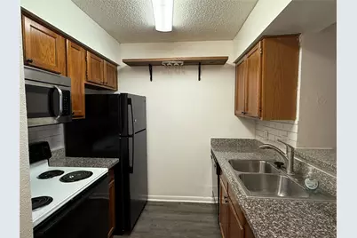 2120 El Paseo Street #2406, Houston, TX 77054 - Photo 9