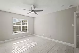 2350 Bering Dr, Houston, TX 77057 - Photo 9