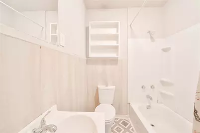 315 8th Ave N #4, Texas City, TX 77590 - Photo 3