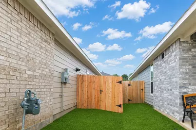 24711 Kessing Creek Lane, Houston, TX 77336 - Photo 27