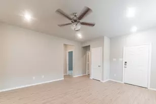 24711 Kessing Creek Ln, Houston, TX 77336 - Photo 3