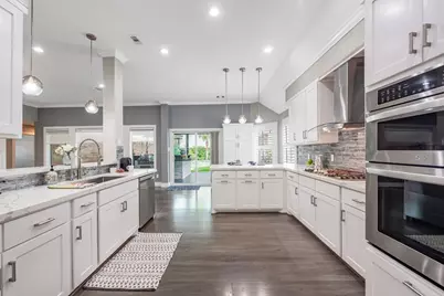 1013 Azalea Pointe, League City, TX 77573 - Photo 9