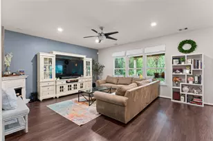 1942 Elkington Cir, Conroe, TX 77304 - Photo 11
