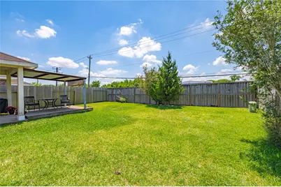 878 Driftwood Lane, La Marque, TX 77568 - Photo 27