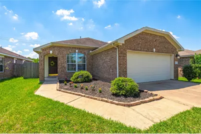 878 Driftwood Lane, La Marque, TX 77568 - Photo 1