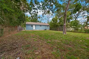 8166 Oak Knoll Ln, Houston, TX 77028 - Photo 29