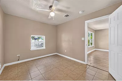 8166 Oak Knoll Lane, Houston, TX 77028 - Photo 19