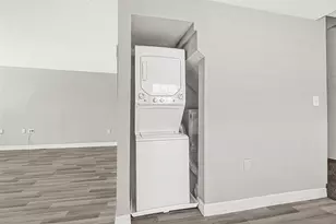 306 E 38th St, Houston, TX 77018 - Photo 9