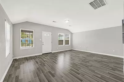 306 E 38th Street, Houston, TX 77018 - Photo 7
