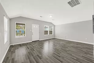306 E 38th St, Houston, TX 77018 - Photo 7
