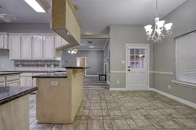 9 N Cay Court, Angleton, TX 77515 - Photo 13