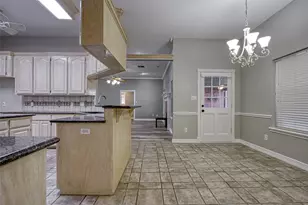 9 N Cay Ct, Angleton, TX 77515 - Photo 13